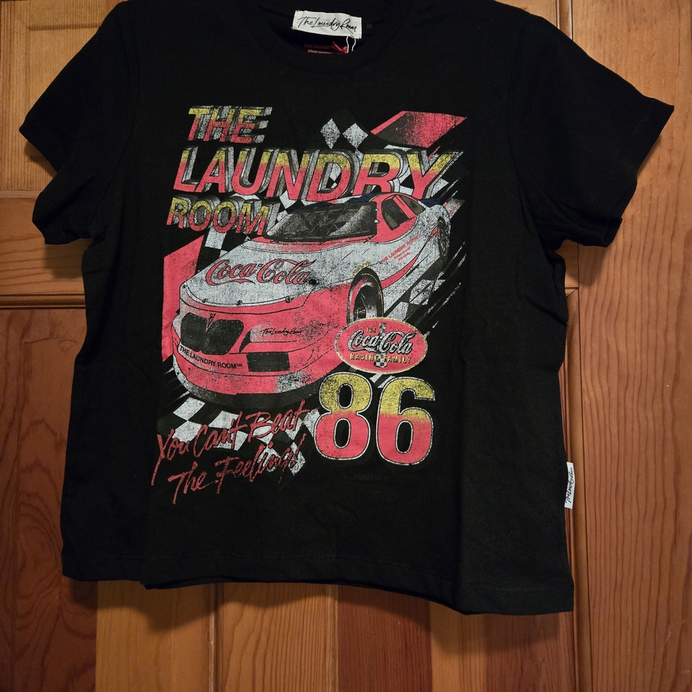 The Laundry Room Coca-Cola Can’t Beat the Feeling Black Graphic TShirt Racing XS